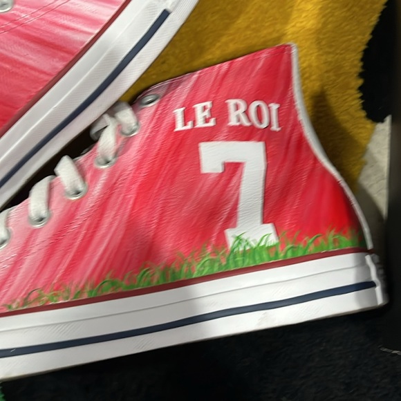 Brand new shoes custom made by my colleague Stella portrait of Eric Cantona - Picture 6 of 11